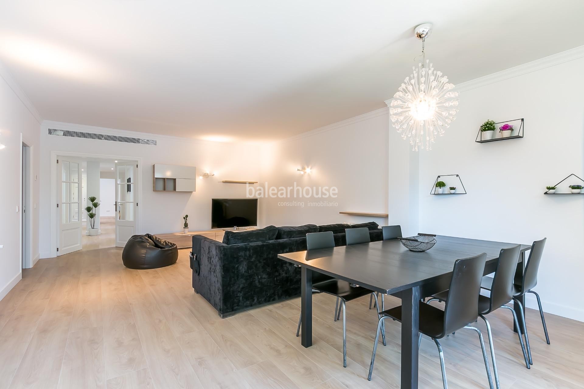Moderna Große mediterrane Villa mit fantastischen Terrassen, Pool und Garten in Santa Ponsa