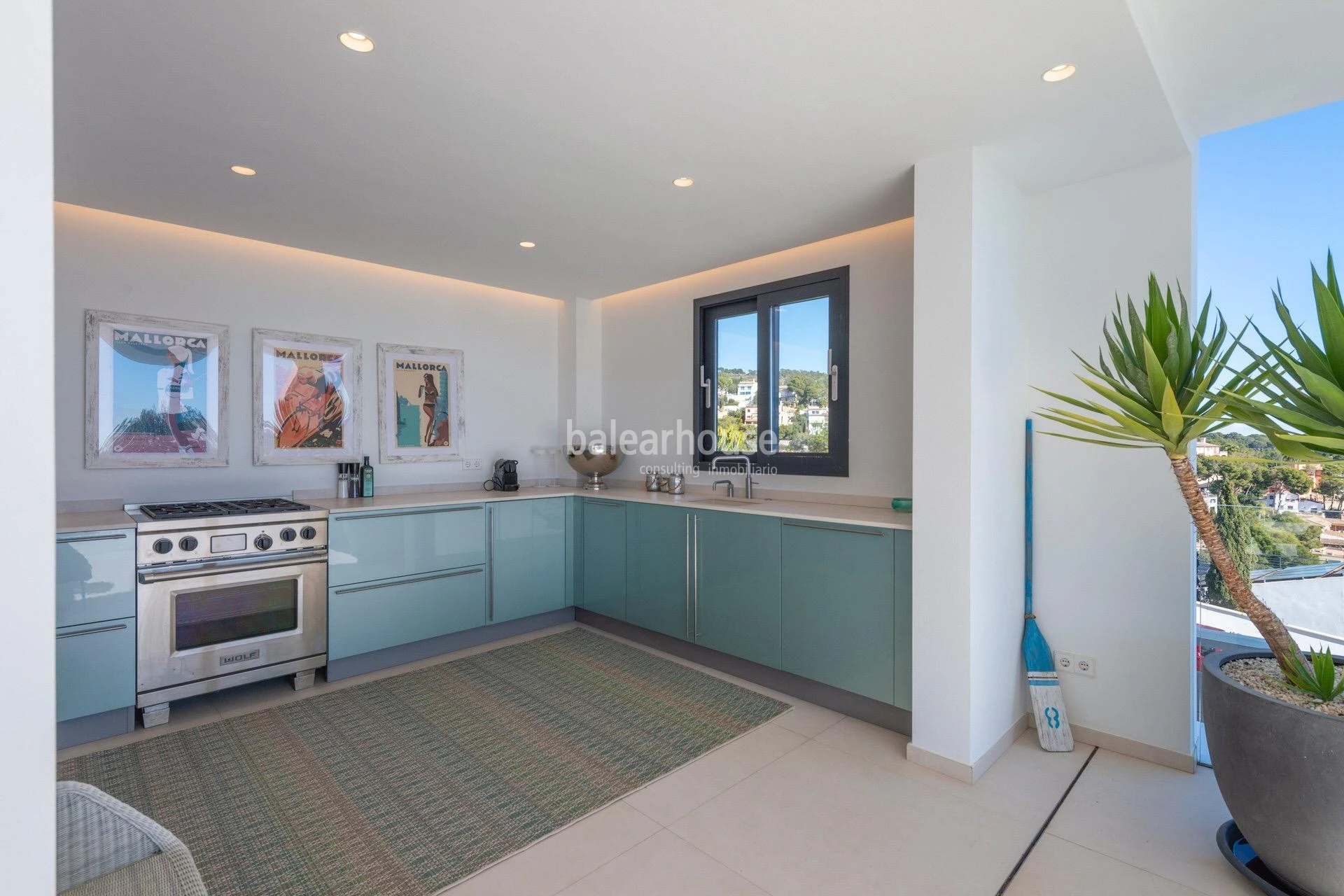 Avant-garde villa with dazzling sea views located at the top of Portals