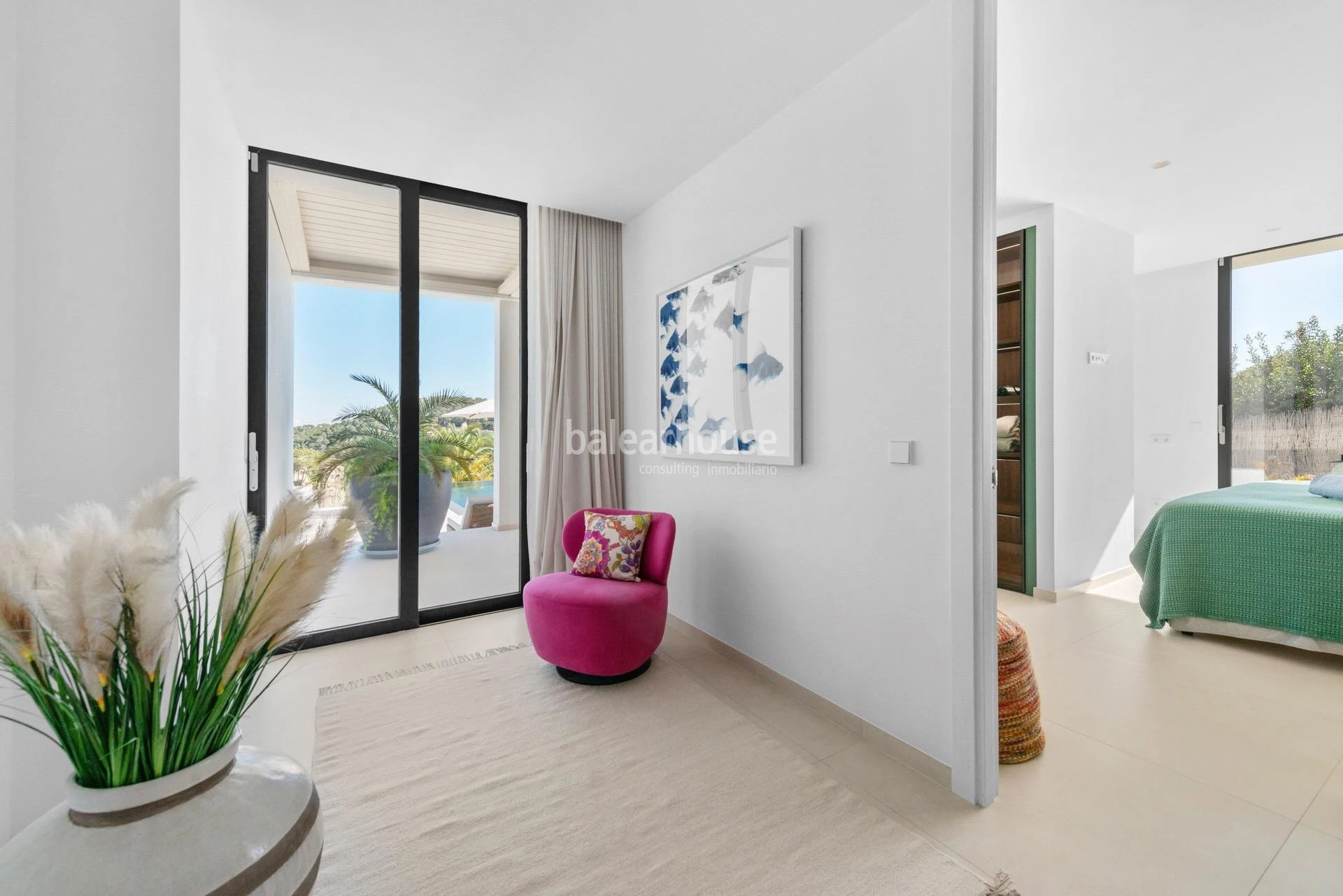 Avant-garde villa with dazzling sea views located at the top of Portals