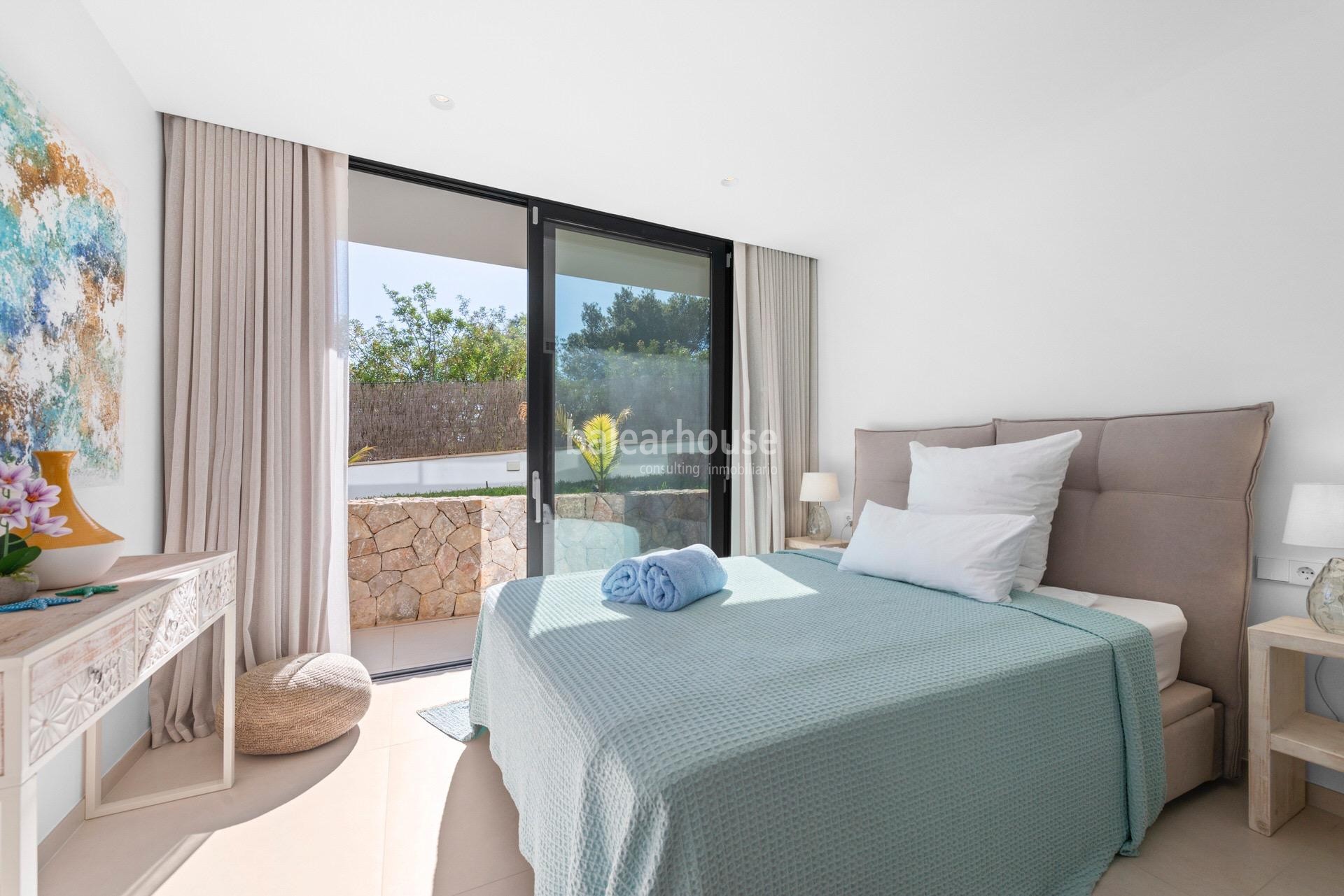 Villa de vanguardia con deslumbrantes vistas al mar situada en lo alto de Portals