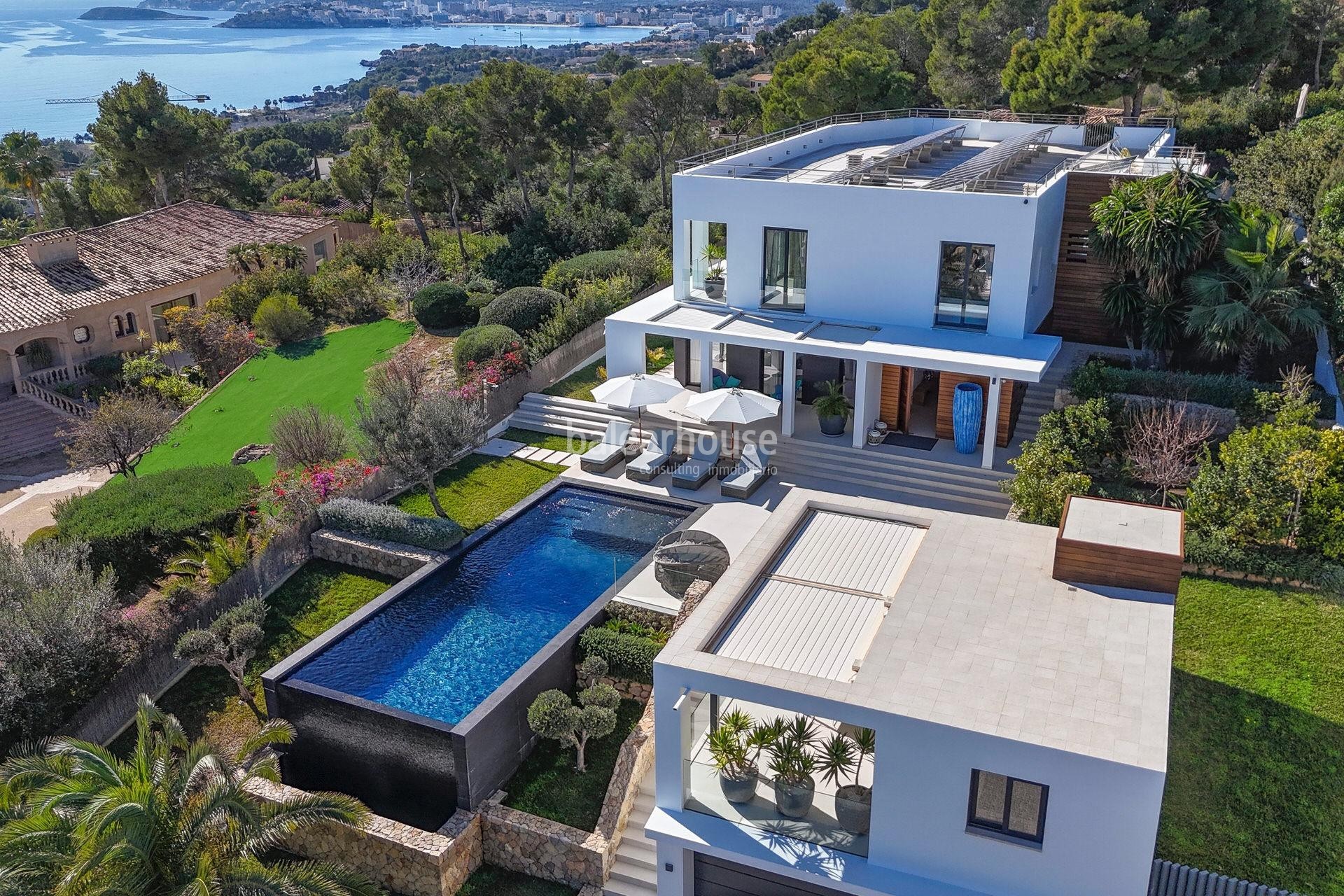 Villa de vanguardia con deslumbrantes vistas al mar situada en lo alto de Portals