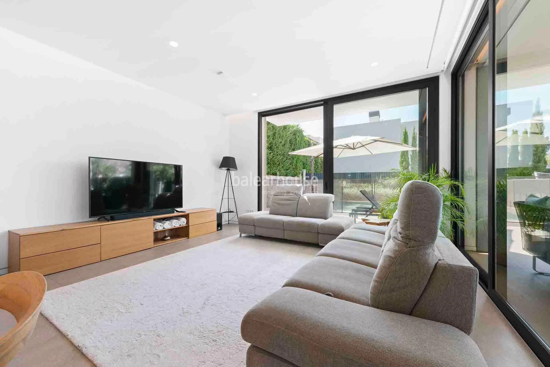 Designer villa in the golf of Son Vida with large terraces, swimming pool and garden