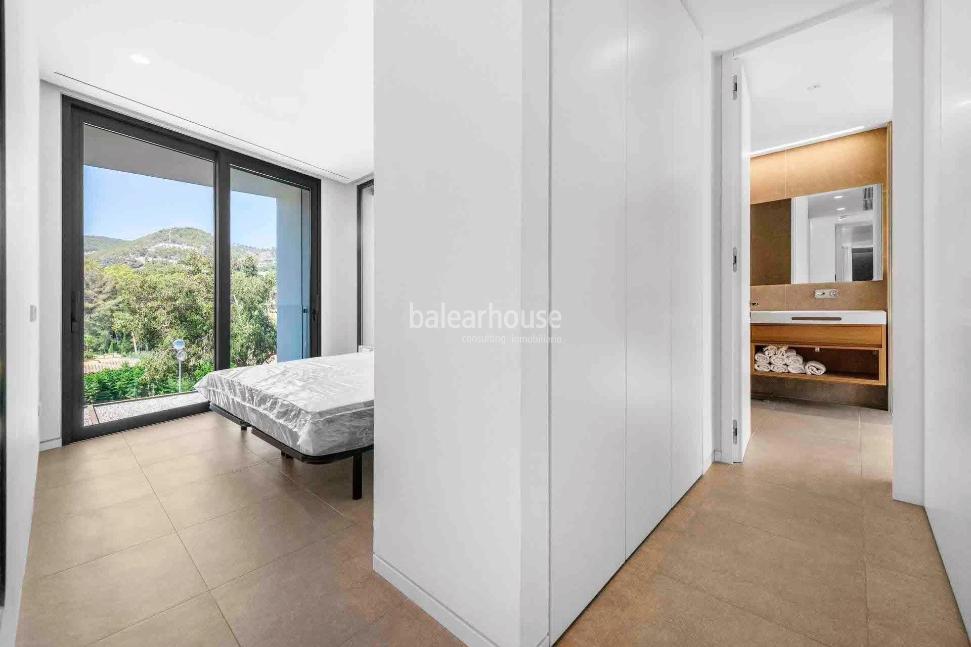 Designer villa in the golf of Son Vida with large terraces, swimming pool and garden
