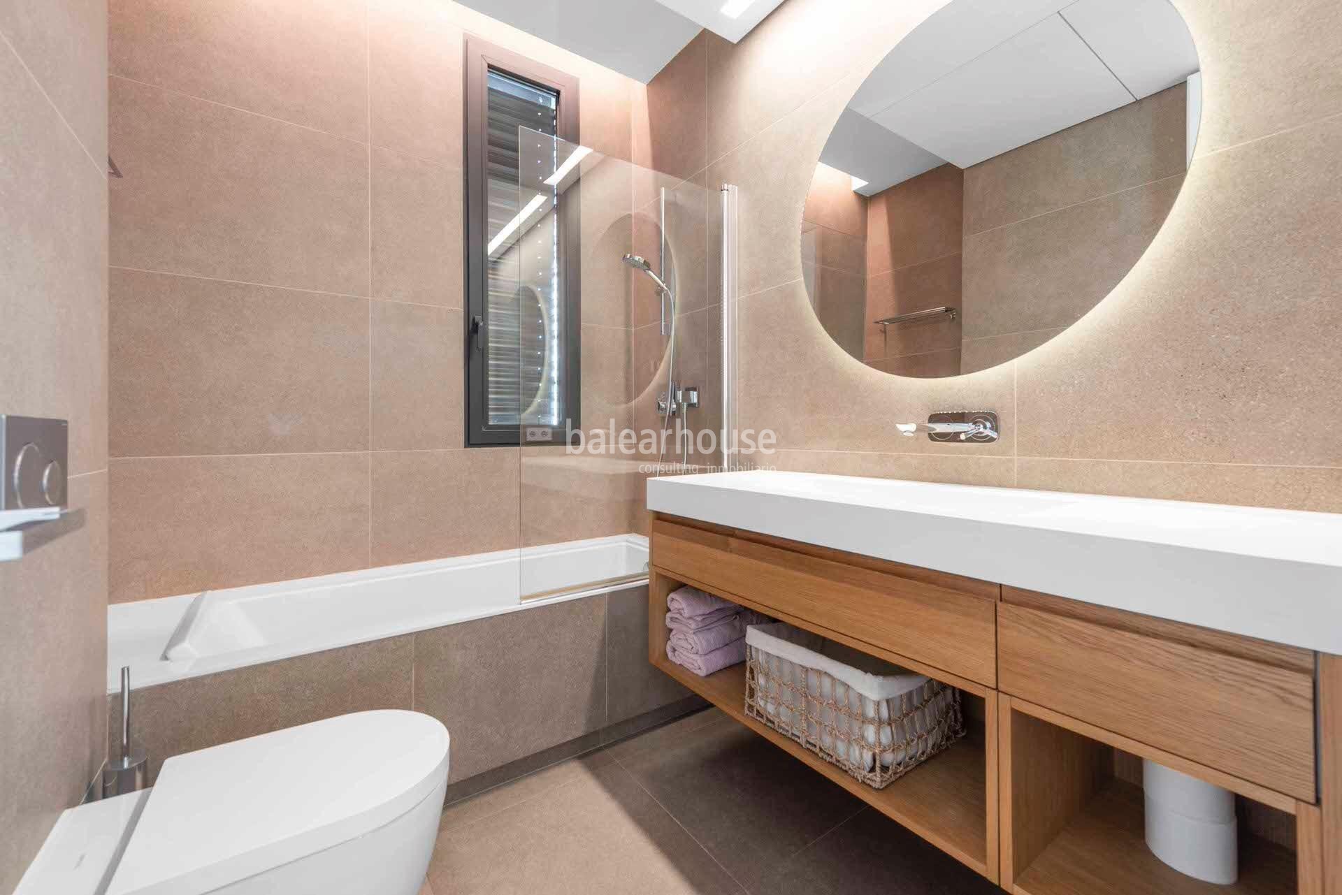 Villa de diseño en el golf de Son Vida con amplias terrazas, piscina, jardín y vistas despejadas