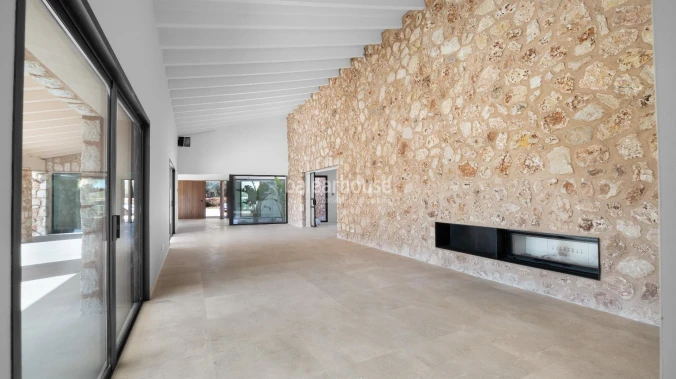 Beautiful newly built finca close to idyllic white sandy beaches