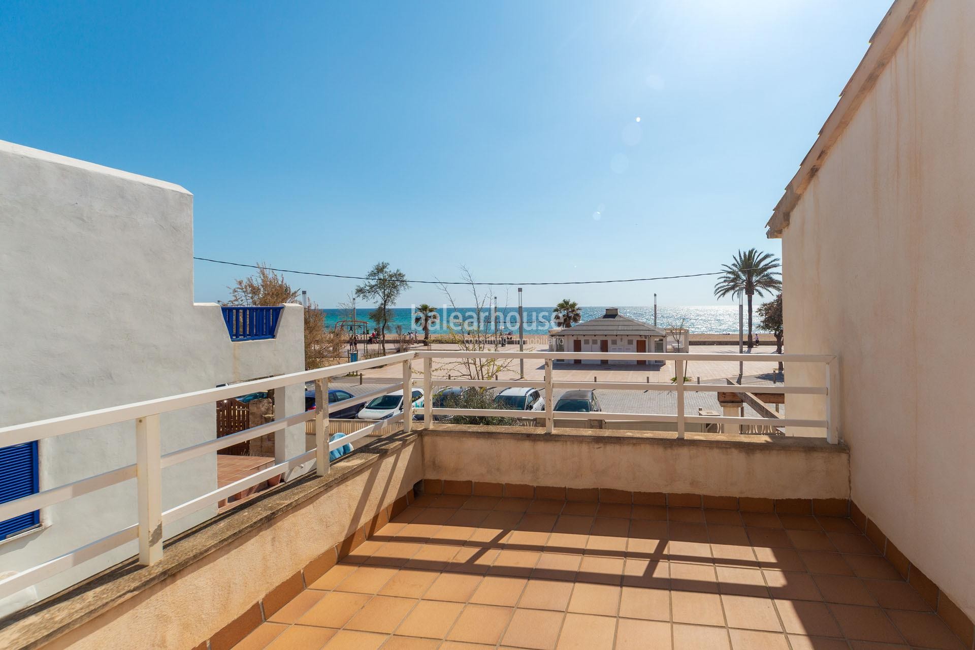Villa mediterránea con terrazas, magníficas vistas al mar y acceso de primera línea a la playa