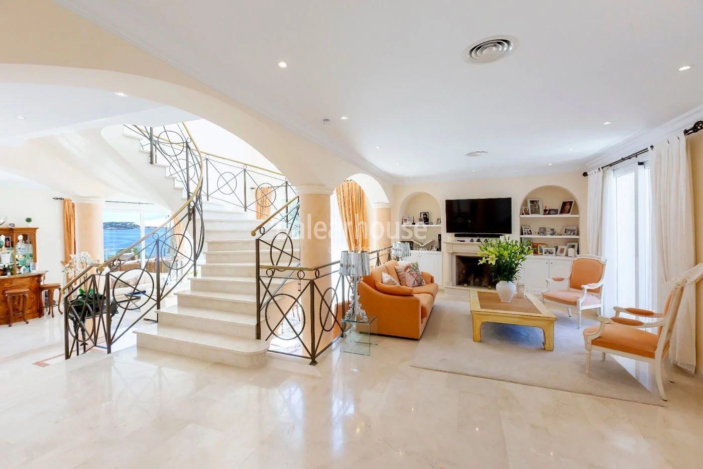 Villa in erster Linie mit direktem Zugang zum Meer, ganz in der Nähe von Palma
