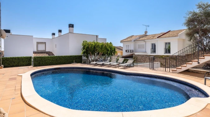Stylish Villa with modern design and panoramic sea views in Genova, Palma