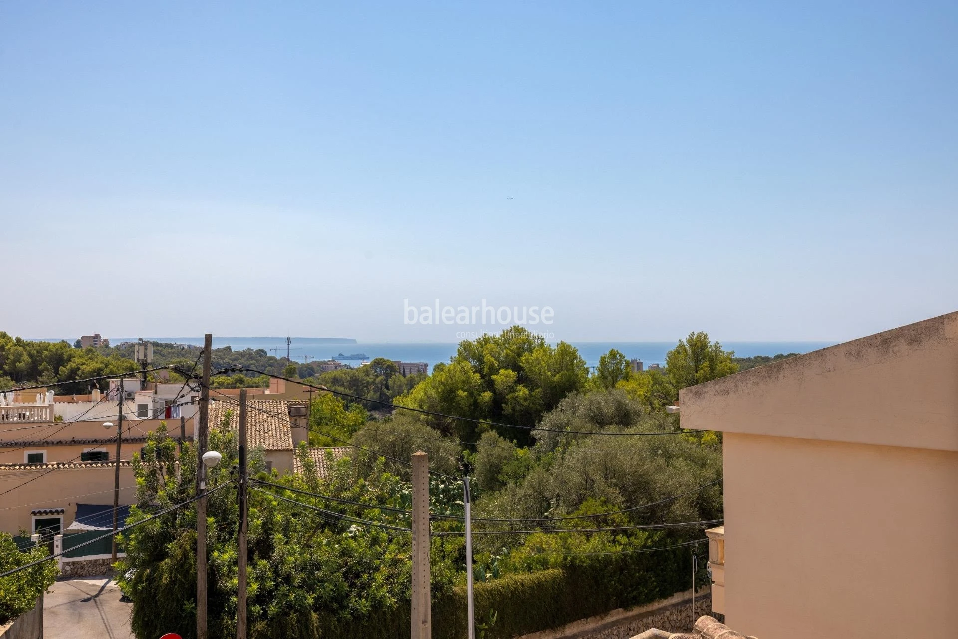 Stylish Villa with modern design and panoramic sea views in Genova, Palma