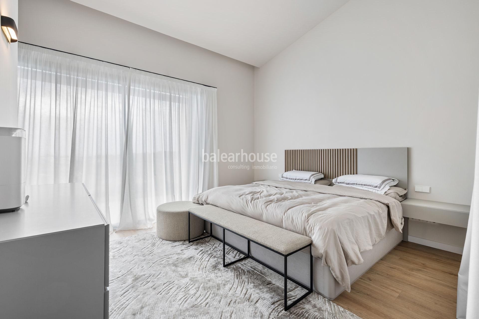 Tadelloses Haus mit Garten und Terrassen in einer gepflegten Anlage mit Swimmingpool im grünen Bereich von Sa Teulera