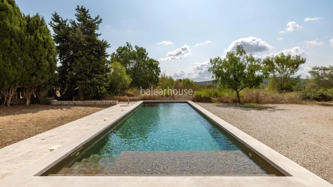 Renovierte historische Finca mit zeitgenössischem Design, Pool und malerischem Blick auf die Landschaft in Alaró, Mallorca
