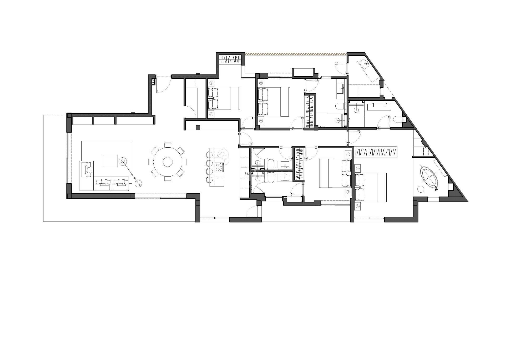 Exklusive renovierte Wohnung mit großer Terrasse im Herzen von Santa Catalina