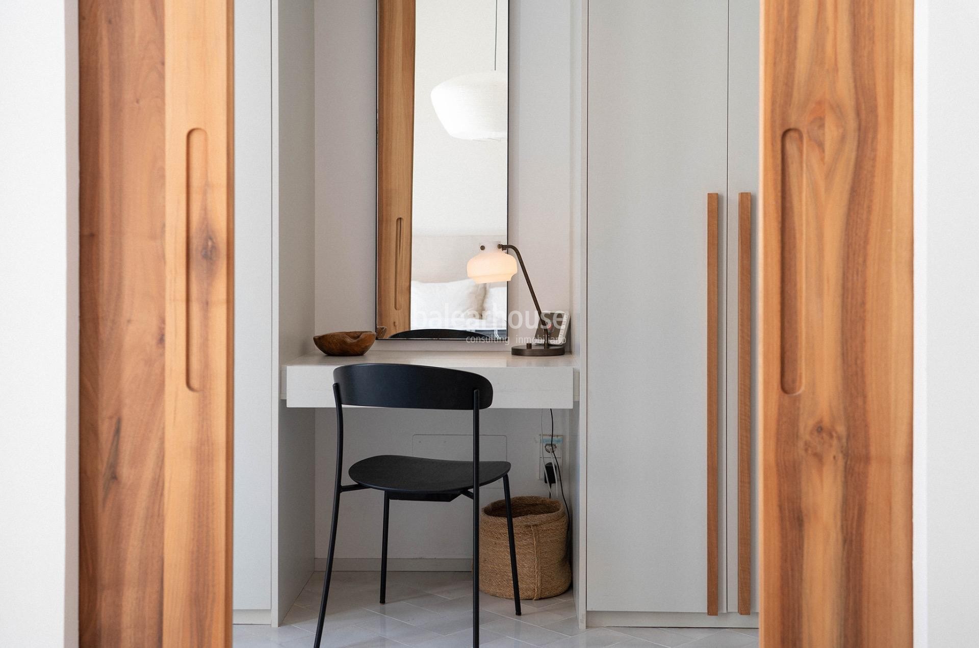 Contemporary Elegance with Views of Bellver Castle in a Stunning Home in Central Son Espanyolet