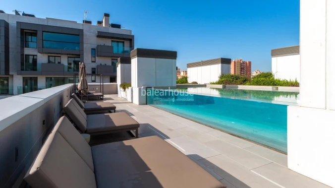 Ausgezeichnete Wohnung in einer modernen Luxusanlage mit Pool und Meerblick in Palma