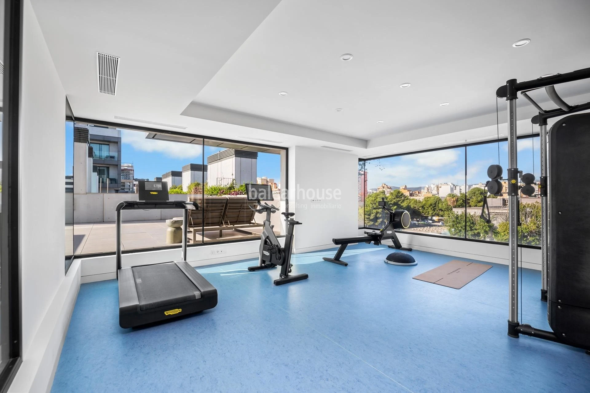 Ausgezeichnete Wohnung in einer modernen Luxusanlage mit Pool und Meerblick in Palma