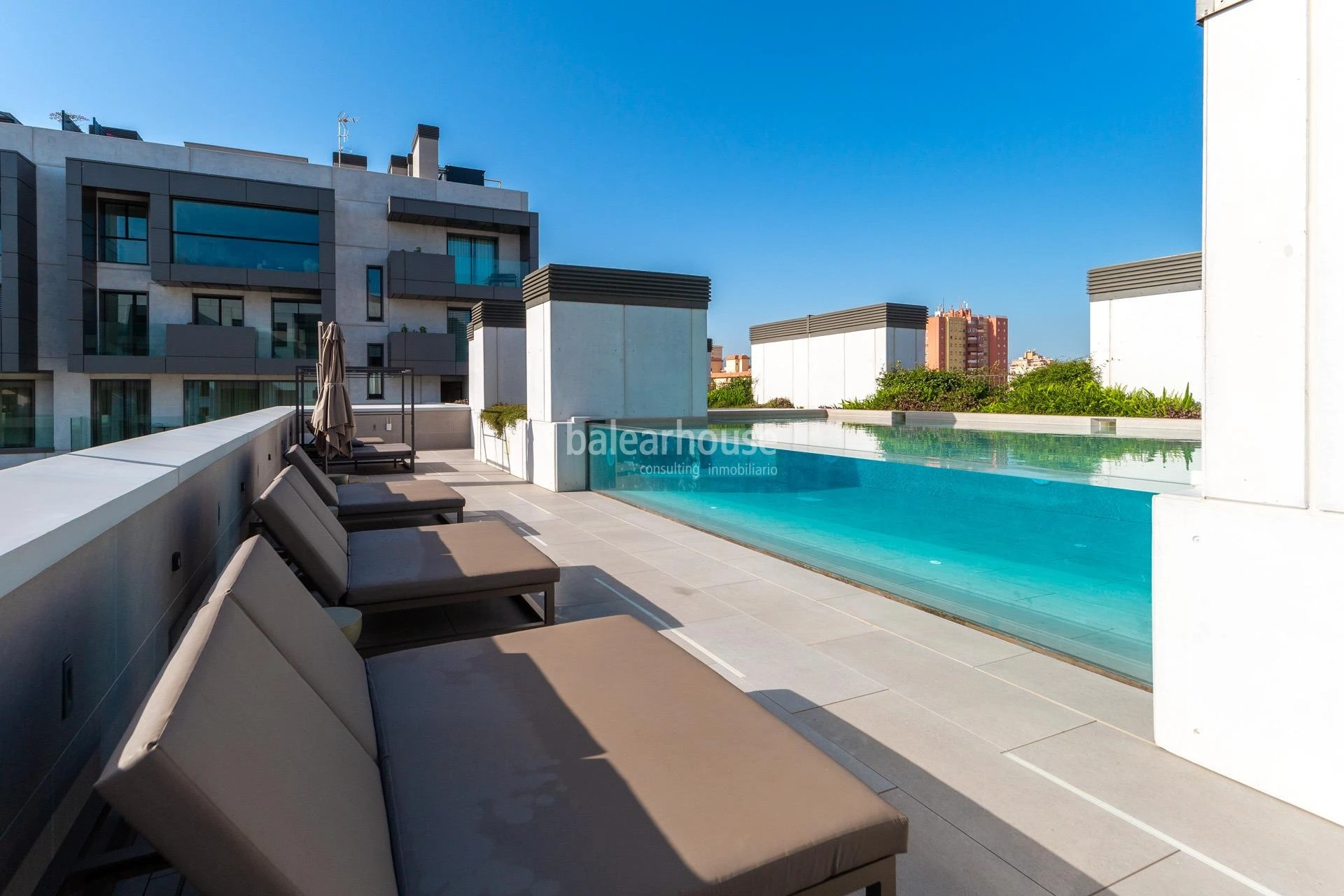 Atemberaubendes Penthouse in einer innovativen Anlage mit Meerblick neben Portixol