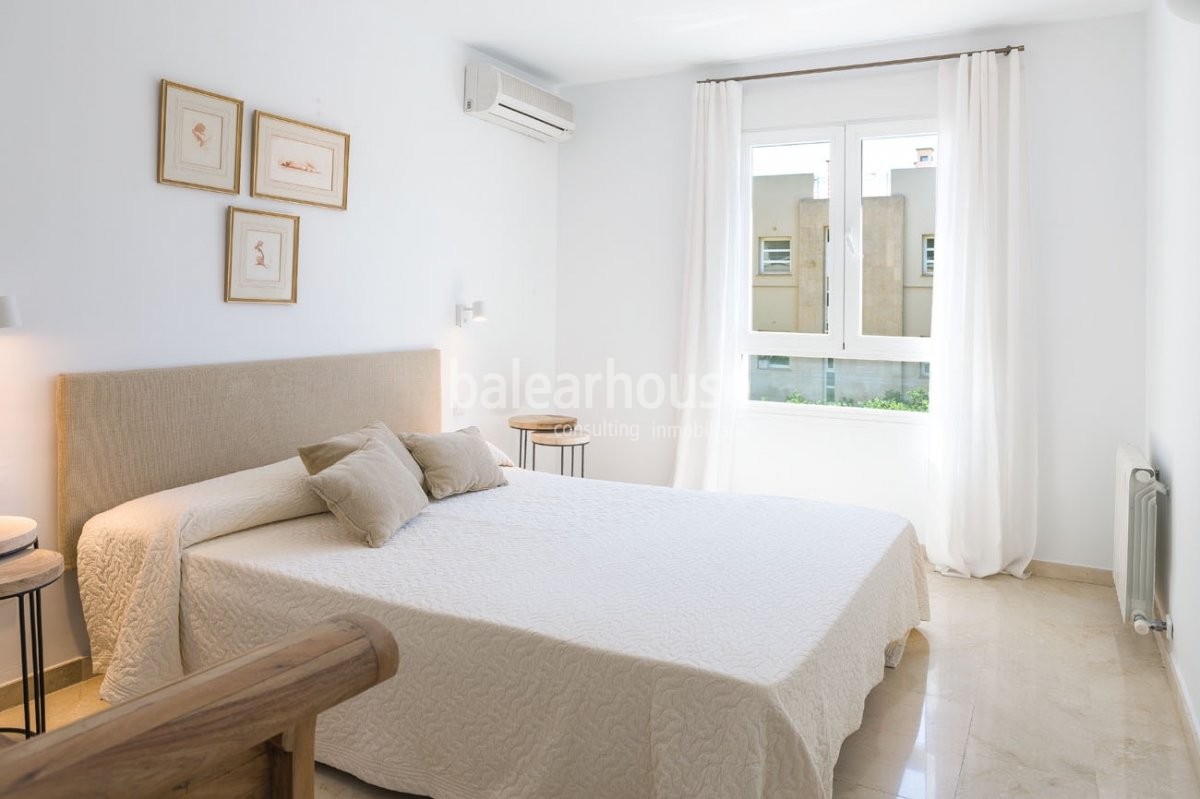 Fantástico piso con terraza en un cuidado complejo con piscina y jardines en Bonanova