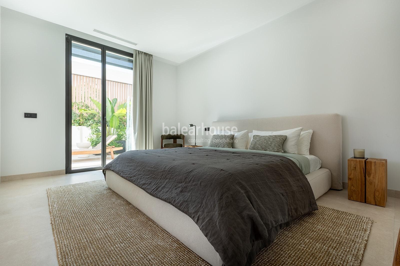 Fabulosa planta baja de diseño moderno y altas calidades con gran terraza en Son Armadans