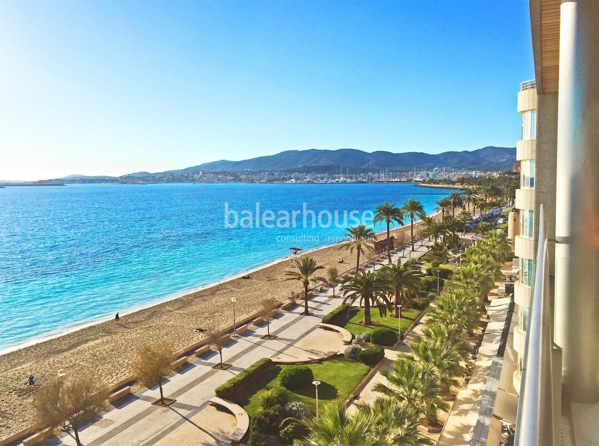 Diseño y calidad visten cada espacio de este apartamento con el mar en primera línea