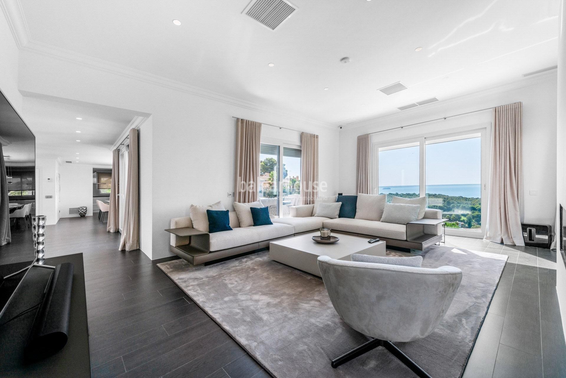 Impecable y elegante villa con terrazas y magníficas vistas al mar en la exclusiva zona de Bendinat