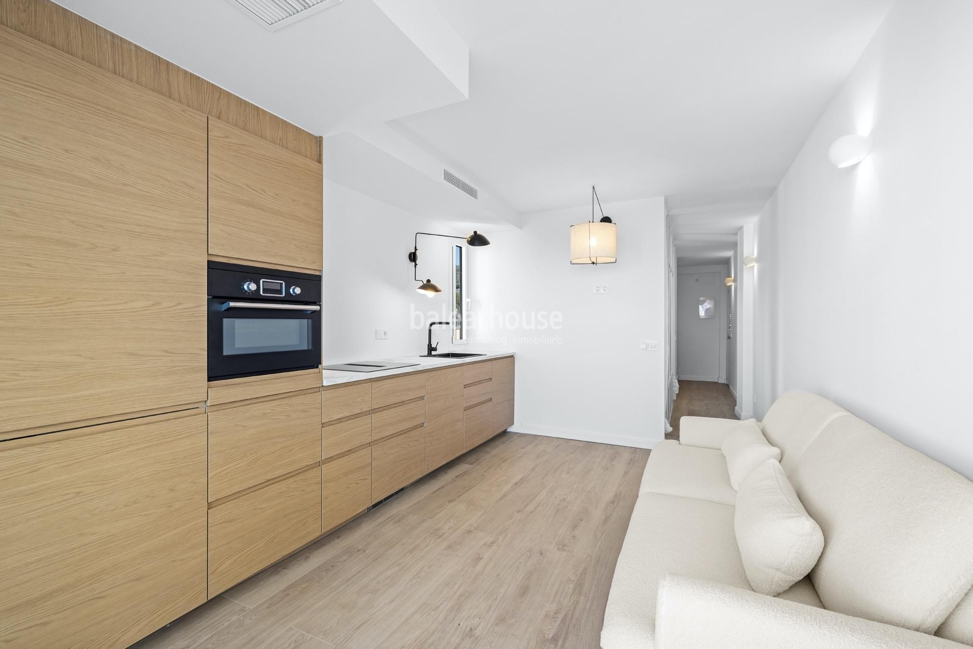 Atemberaubender Meerblick und Panoramablick auf Puerto Portals von dieser exquisit renovierten Wohnung mit Premium-Ausstattung