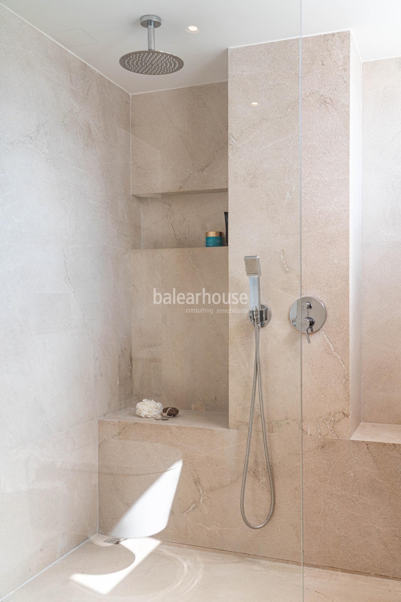 Elegante piso con terraza y piscina en Santa Catalina frente al Tennis Club de Palma