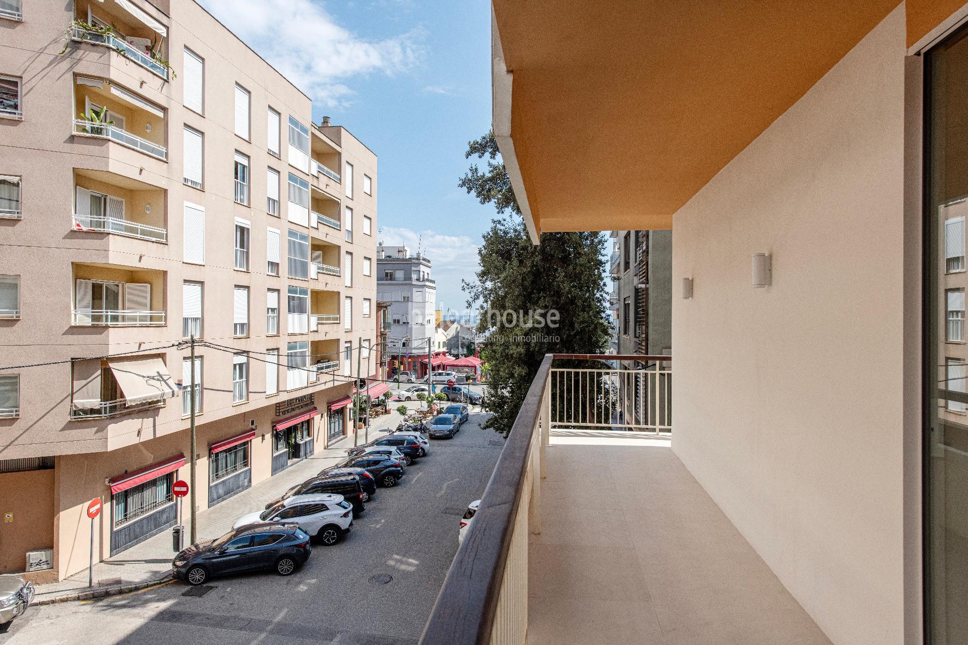 Exclusivo piso reformado con gran terraza en el corazón de Santa Catalina