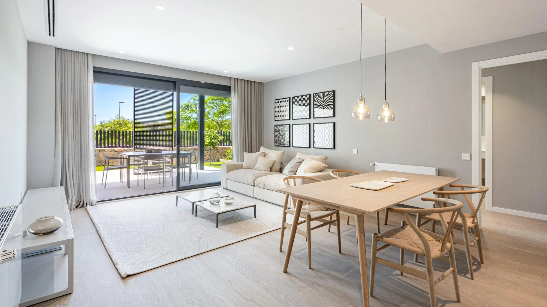 Excellent brand new ground floor  next to the golf course, with terrace and private garden