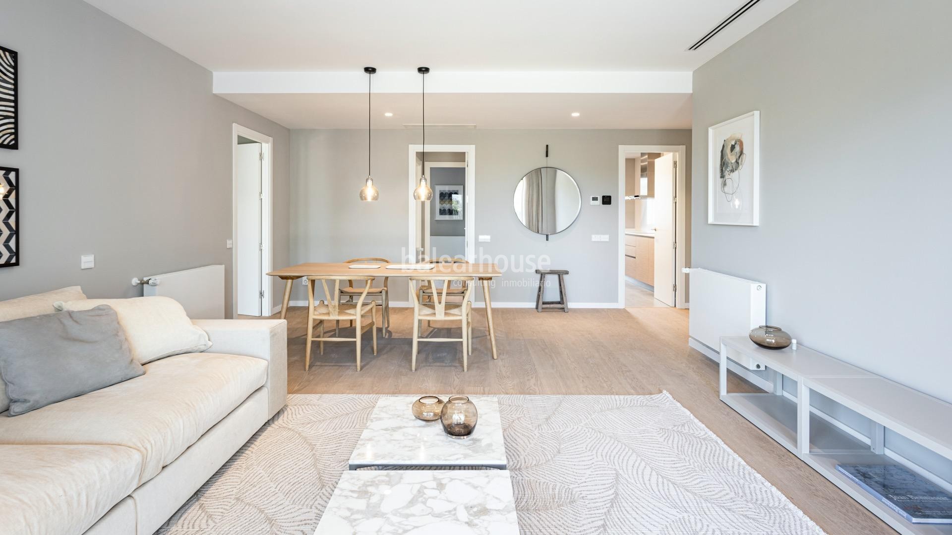 Excelente planta baja a estrenar en Palma junto al golf, con terraza y jardín privado.