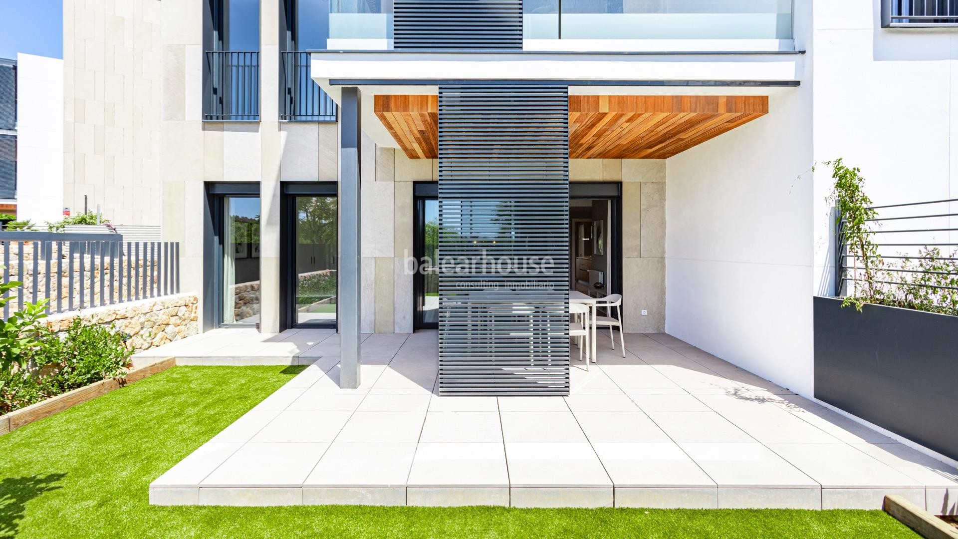 Excellent ground floor  next to the golf course, with terrace and private garden