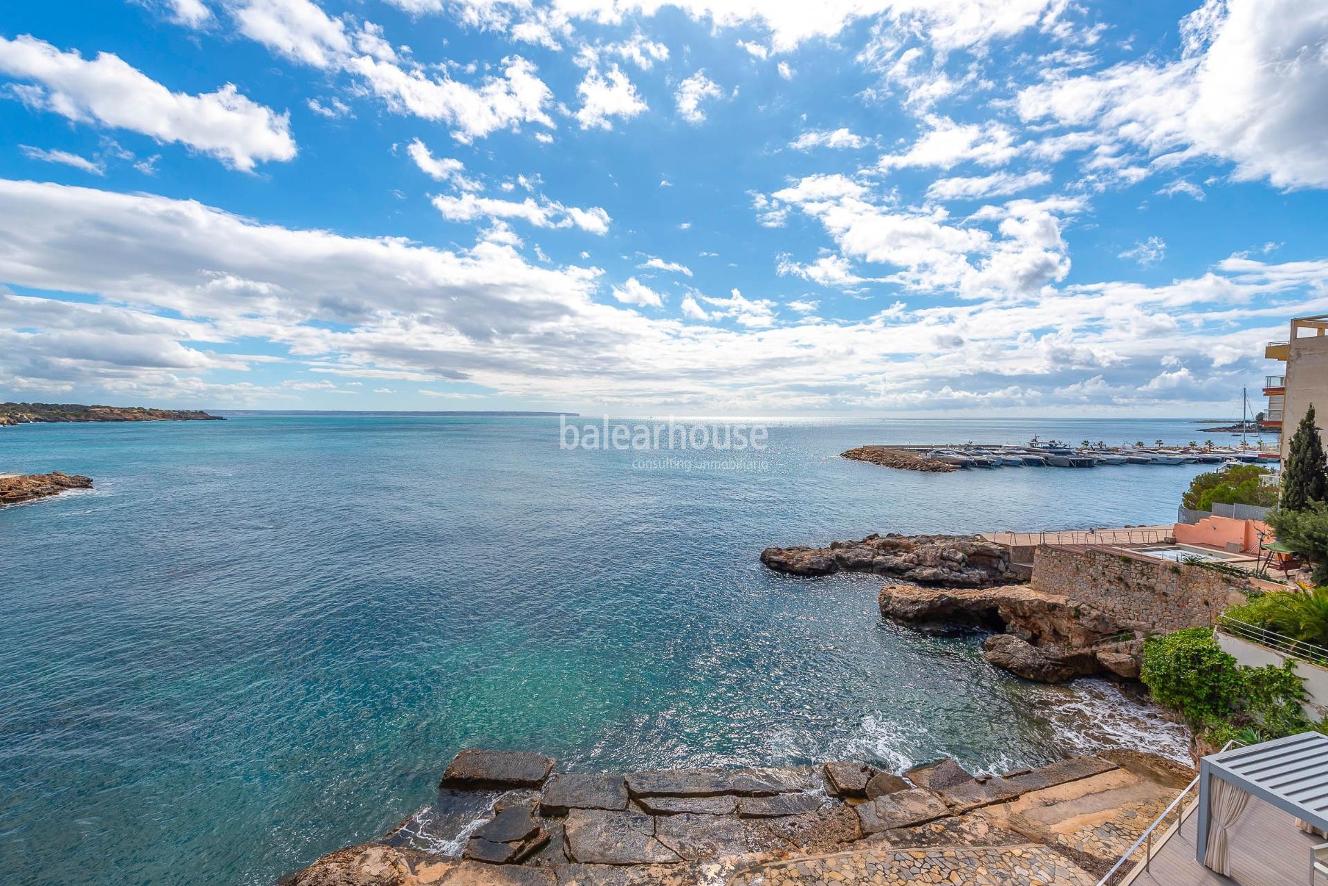 Magnífico piso con vistas impresionantes al Mediterráneo y acceso al mar en San Agustín