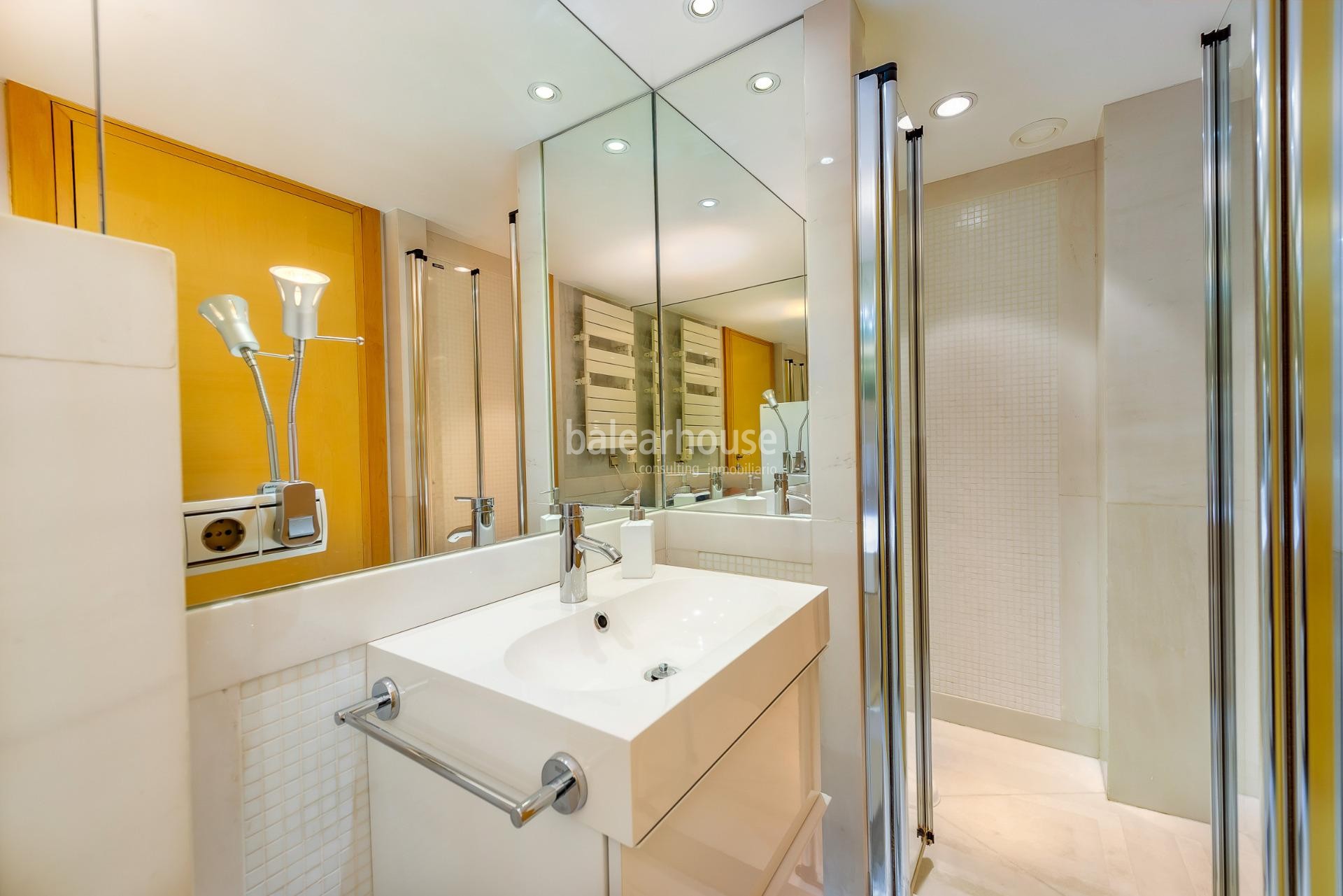 Magnífico piso con vistas impresionantes al Mediterráneo y acceso al mar en San Agustín