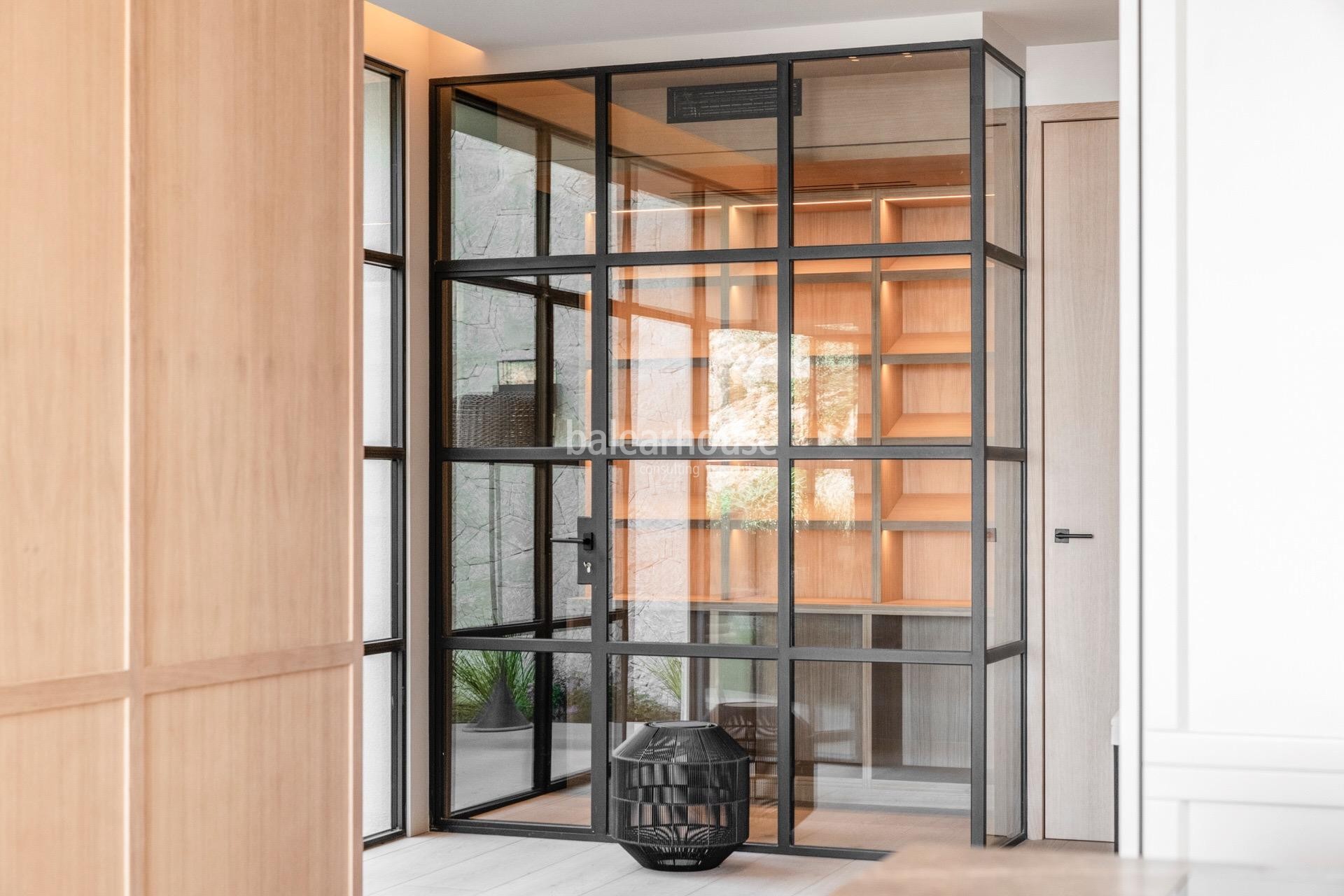 Gran villa de obra nueva con un elegante diseño contemporáneo y vistas deslumbrantes al mar.