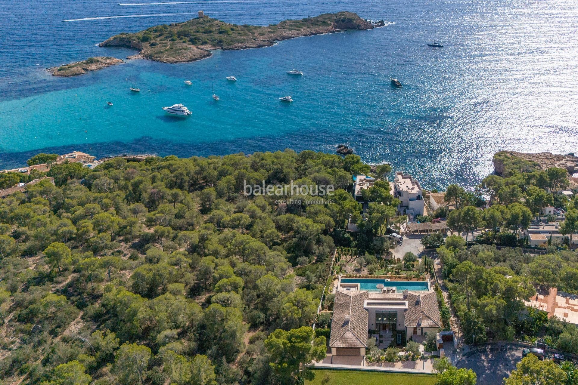 Gran villa de obra nueva con un elegante diseño contemporáneo y vistas deslumbrantes al mar.