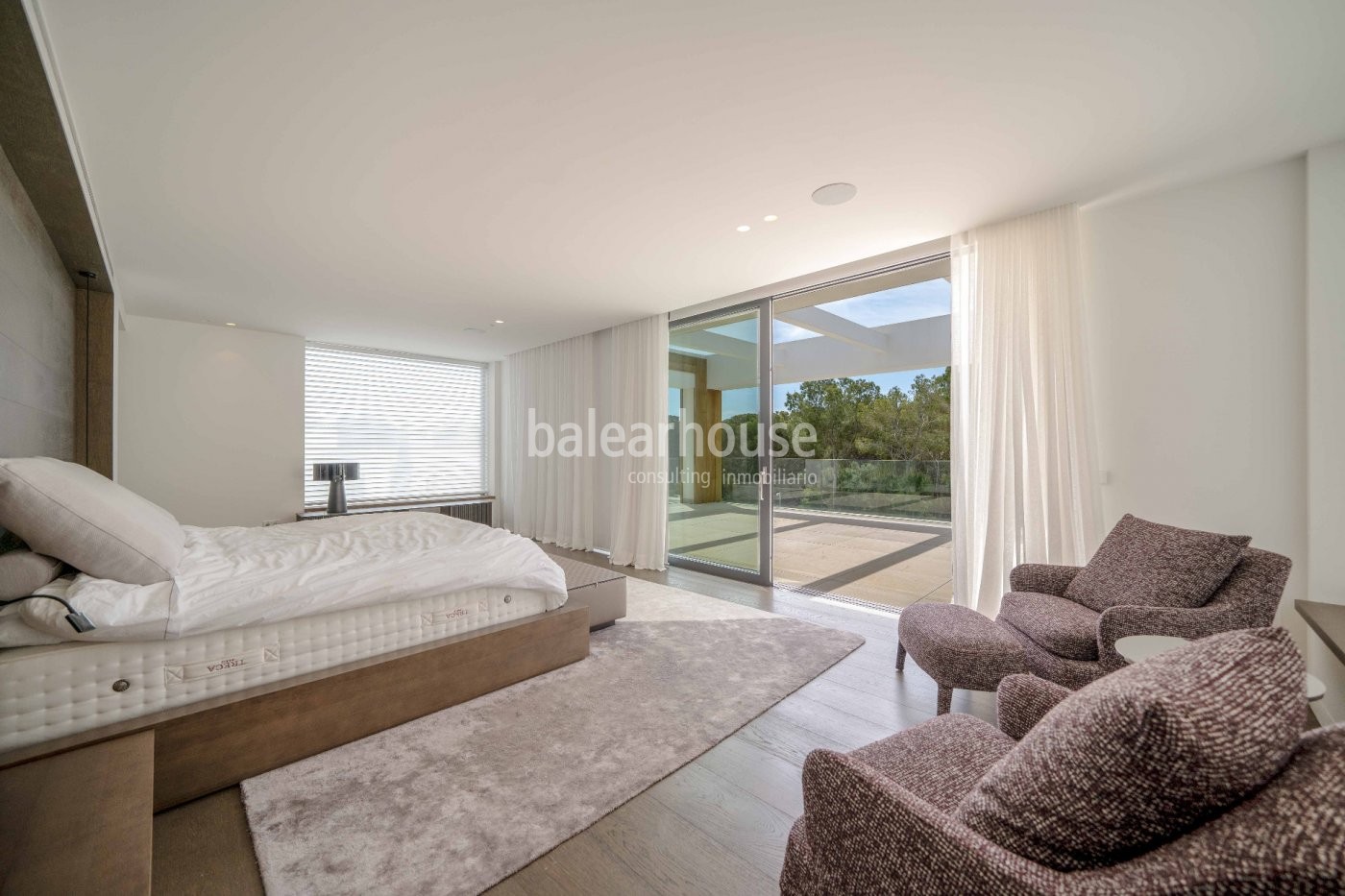 Spectacular contemporary  design for this luxury villa in beautiful Santa Ponsa