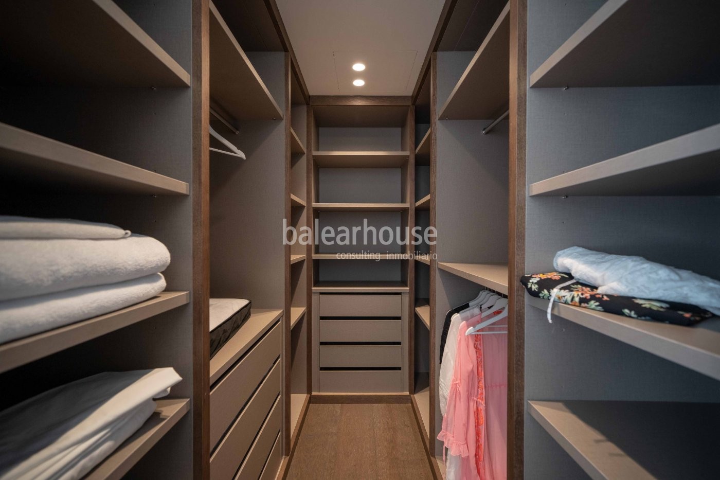 Spectacular contemporary  design for this luxury villa in beautiful Santa Ponsa