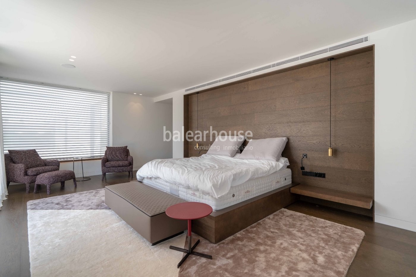 Spectacular contemporary  design for this luxury villa in beautiful Santa Ponsa