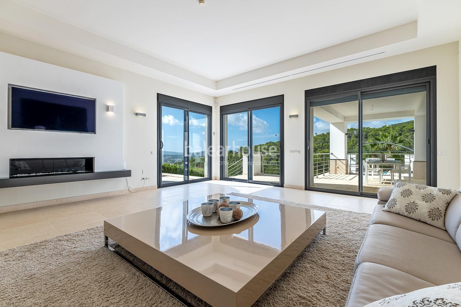 Villa im mediterranen Stil mit herrlichem Meerblick und Sonnenuntergängen in Costa den Blanes