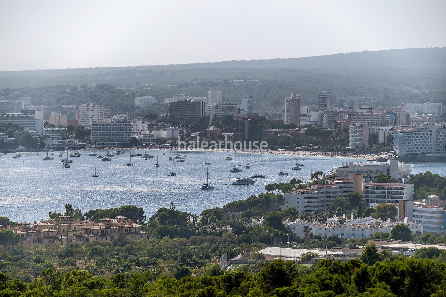 Villa de estilo mediterráneo con preciosas vistas al mar y puestas de sol en Costa den Blanes