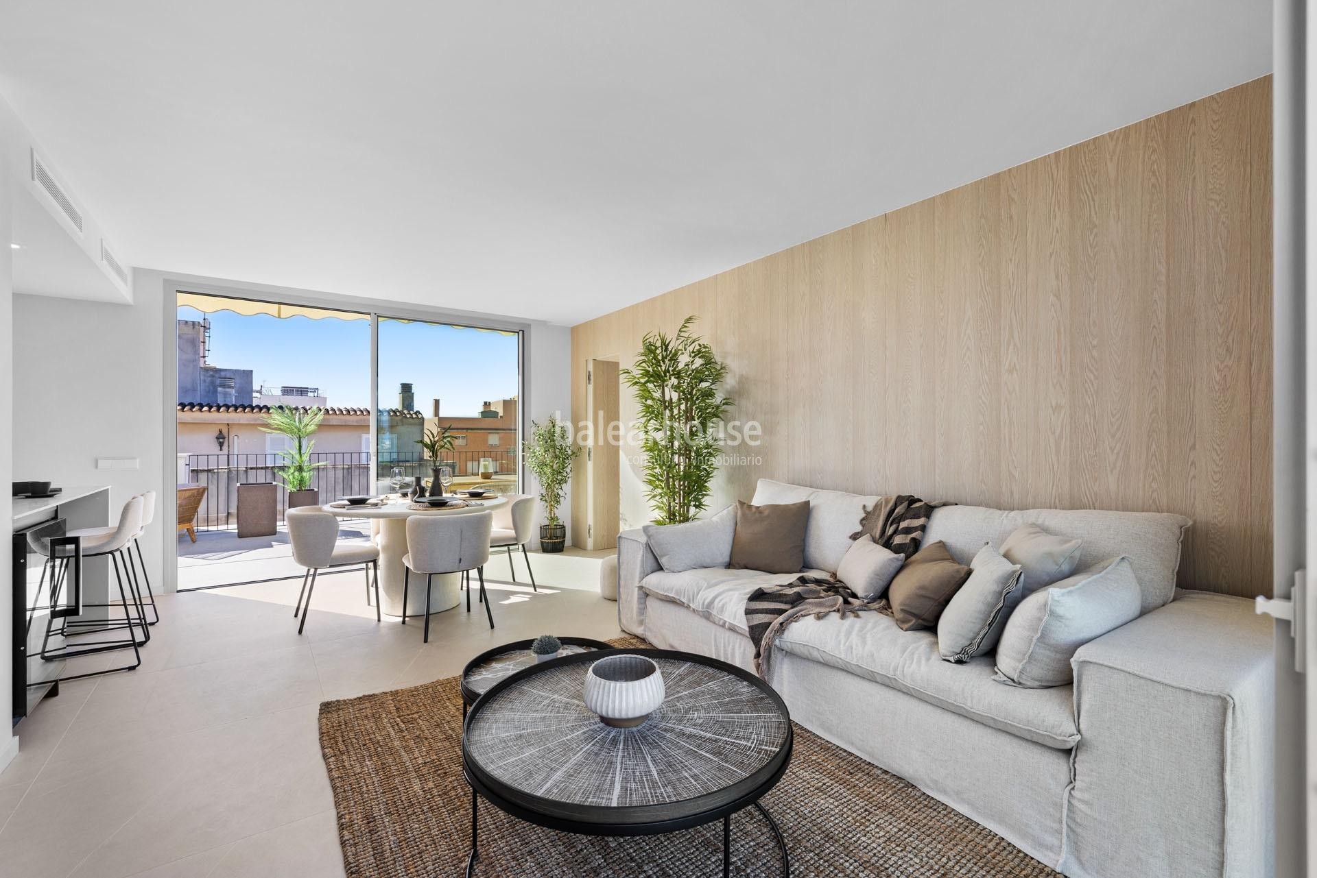 Moderno ático dúplex con gran terraza junto al Portixol muy cerca de la playa