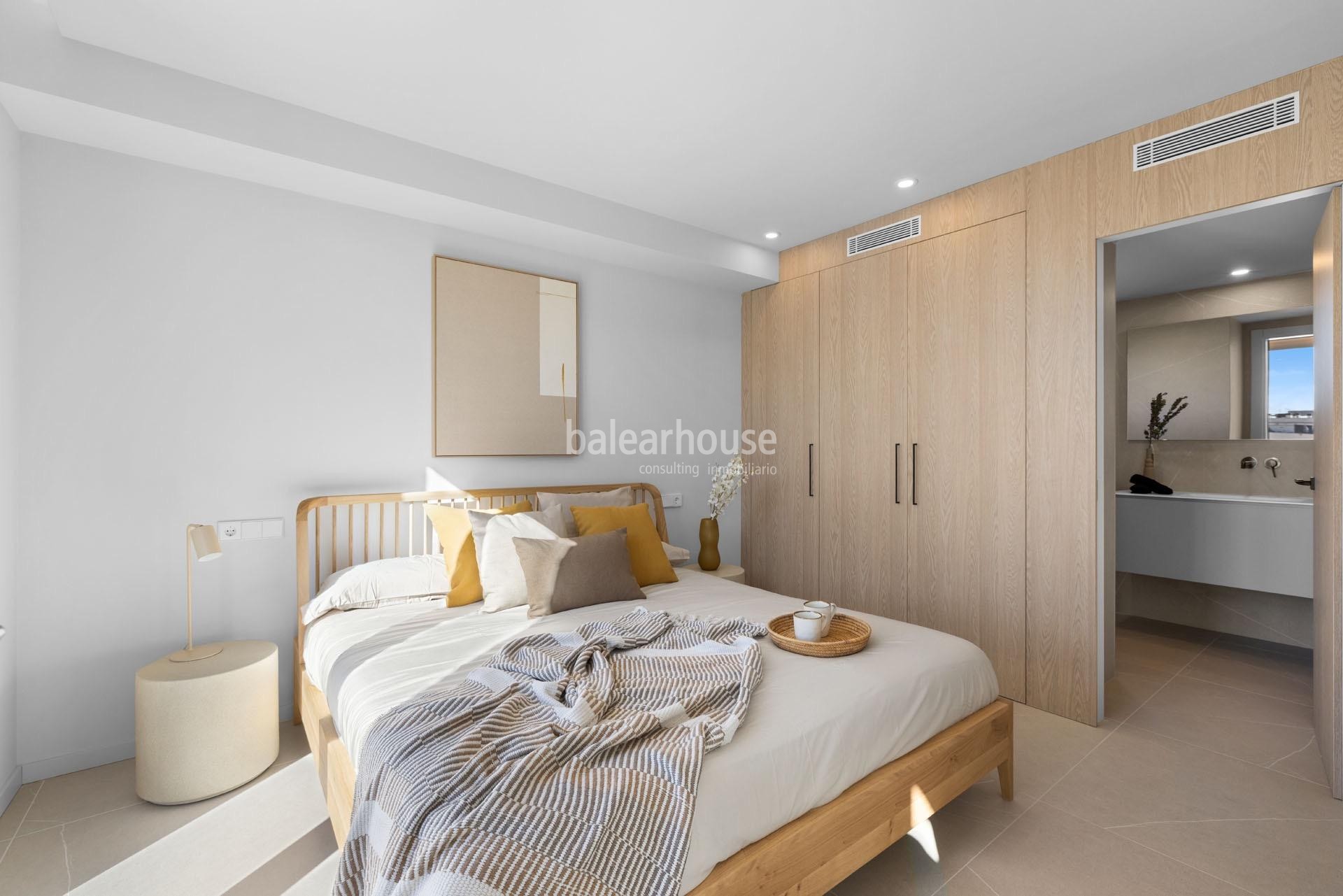 Moderno ático dúplex con gran terraza junto al Portixol muy cerca de la playa