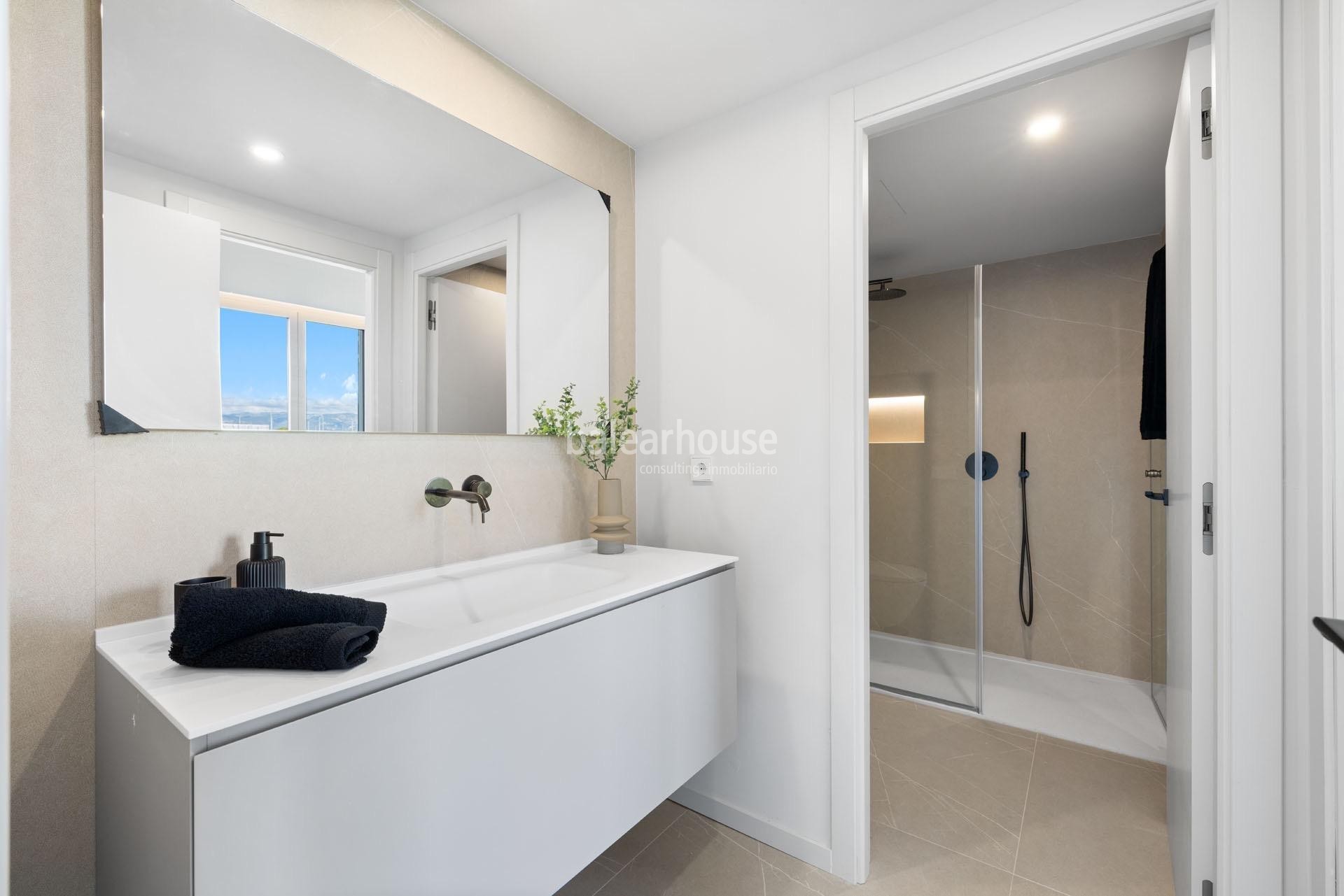 Moderno ático dúplex con gran terraza junto al Portixol muy cerca de la playa