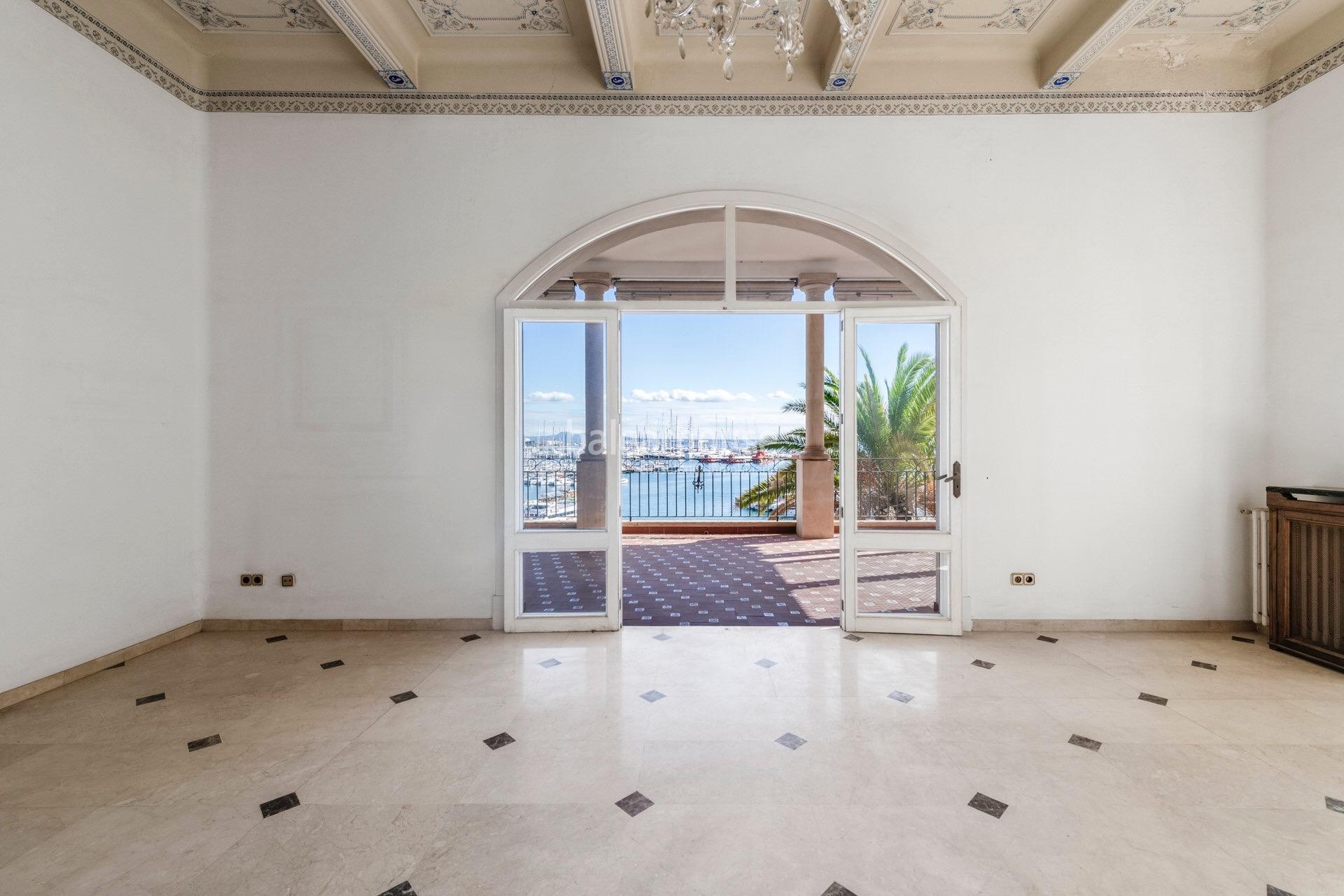 Exclusiva villa señorial con vistas inigualables al mar y a todo el Paseo Marítimo de Palma