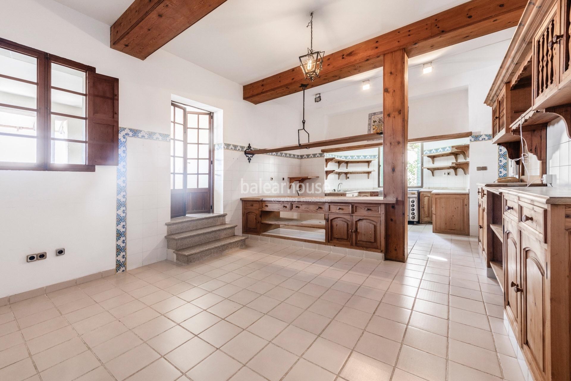 Exclusiva villa señorial con vistas inigualables al mar y a todo el Paseo Marítimo de Palma