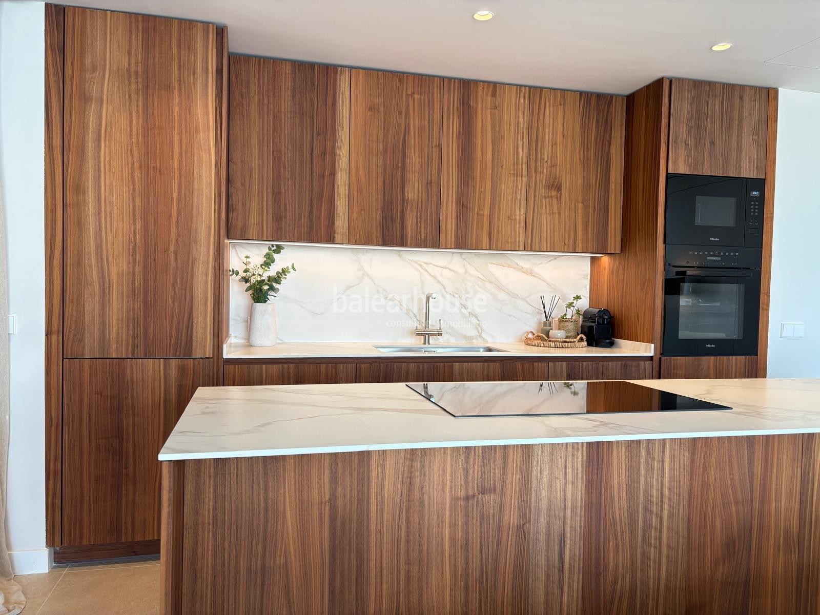 Exclusivo ático de obra nueva en Palma con una arquitectura y diseño de excepción.