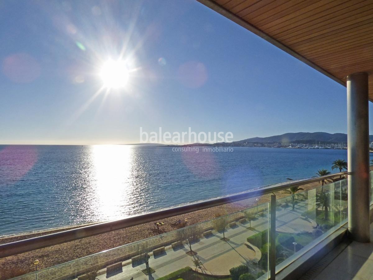 Vistas espectaculares y únicas al mar y a toda la bahía de Palma desde este gran piso en el Portixol