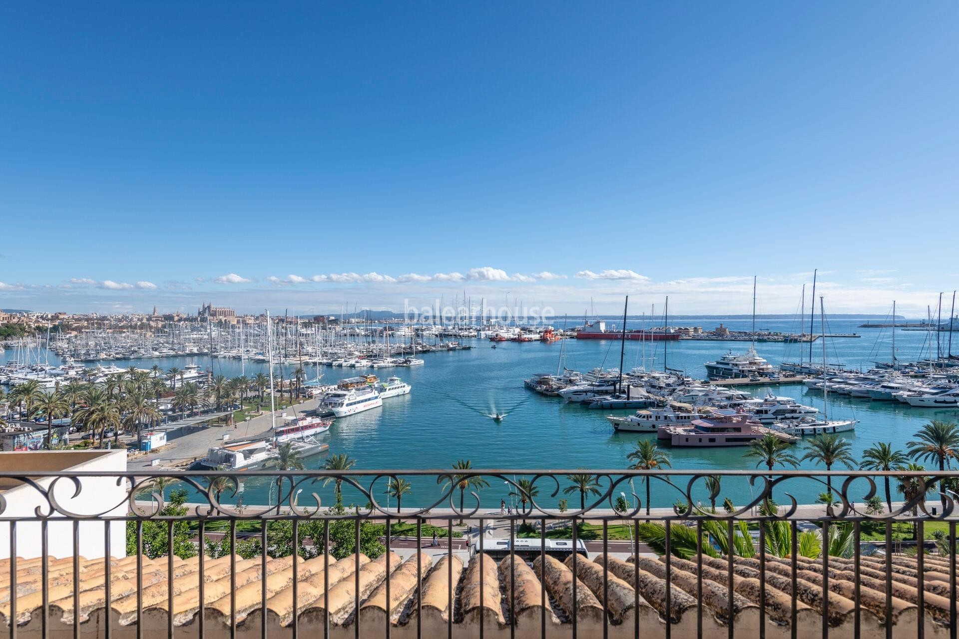 Exklusive Herrenhaus-Villa mit unvergleichlichem Meerblick und Panoramablick auf Palmas Uferpromenade