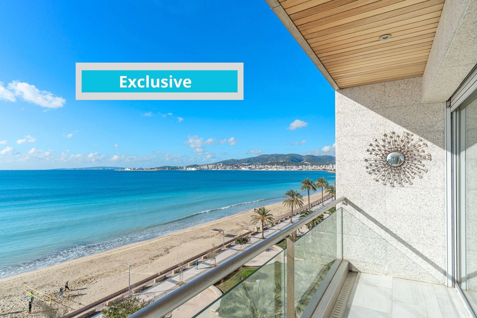 Grand Seafront Apartment with Stunning Views of Palma Bay