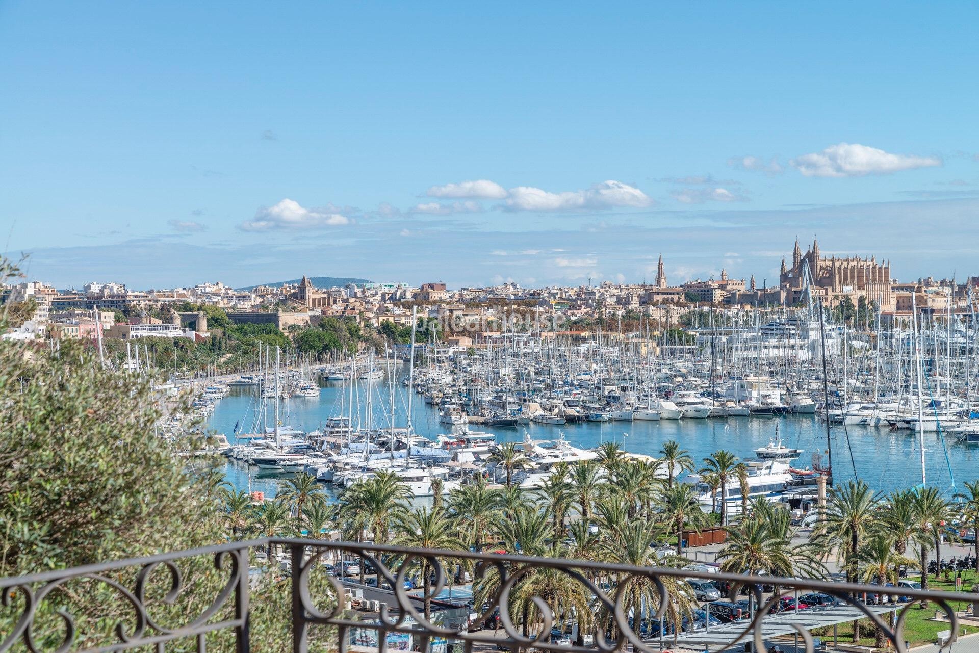 Exclusive Manor Villa with Unrivalled Sea Views and Panoramic Views of Palma’s Seafront