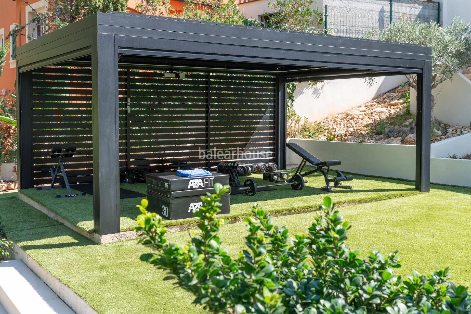 Large modern villa in Costa de la Calma, surrounded by nature, close to beaches and with magnificent outdoor spaces